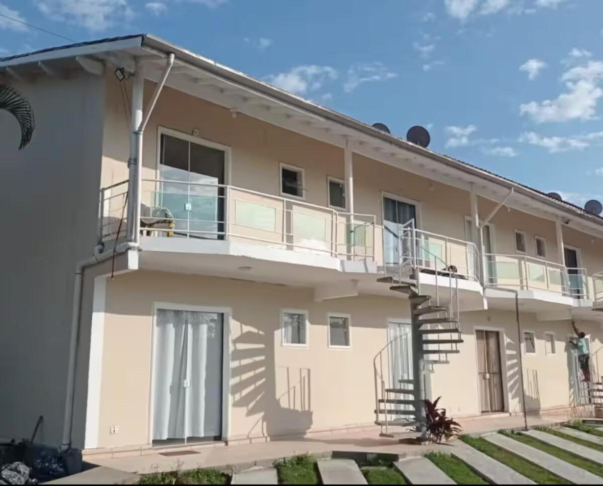 Apezinho Familia Apartamento *